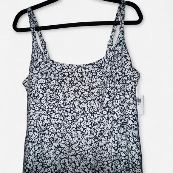 Old Navy Floral Linen-Blend Mini Dress in Navy and White - Picture 3 of 4